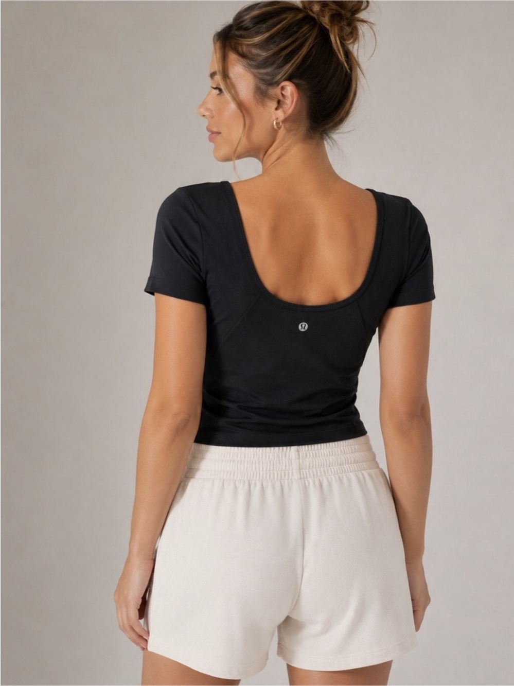 lululemon Align Crop Black Tee Ultra-Soft Nulu Scoop-Neck Size 6